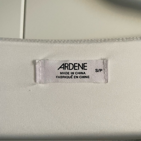 3/$45 Ardene Contour Crop Scoopneck Longsleeve - Picture 2 of 7